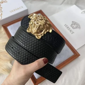 2025SS ベルト VERSACE ヴェルサーチェ セクシーで力強い印象のスタイルアイコン 商品画像 1
