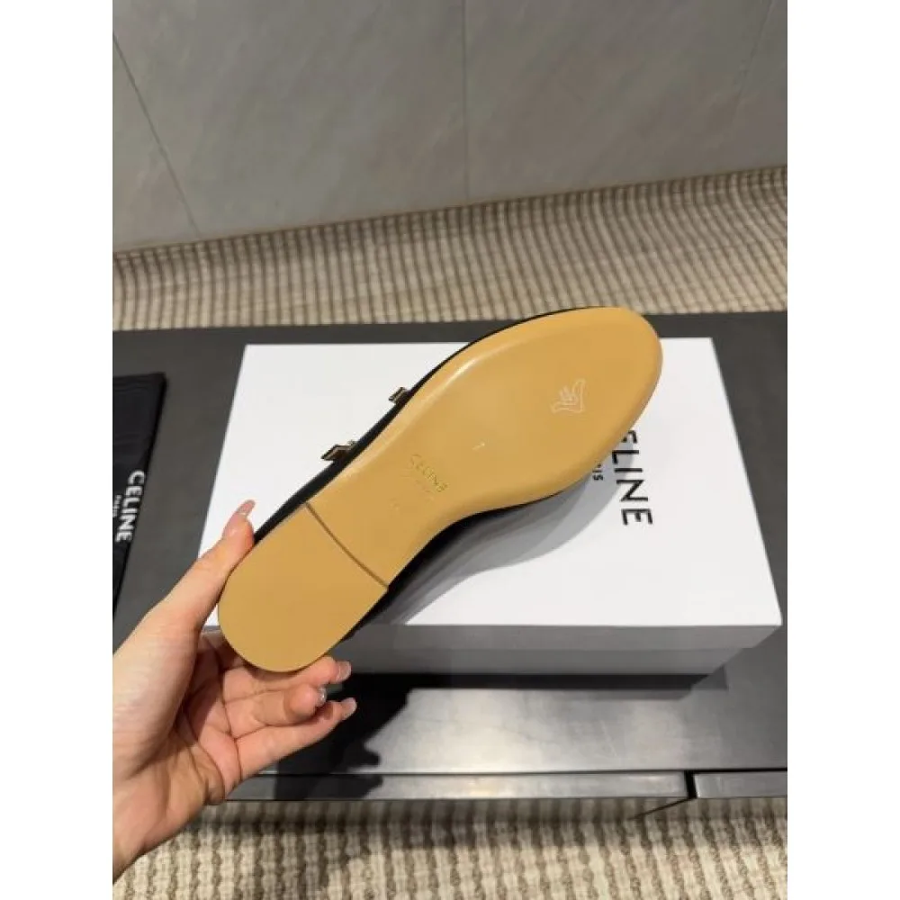 2025FW これ一足で間違いなし CELINE セリーヌ フラットシューズ 商品画像 9