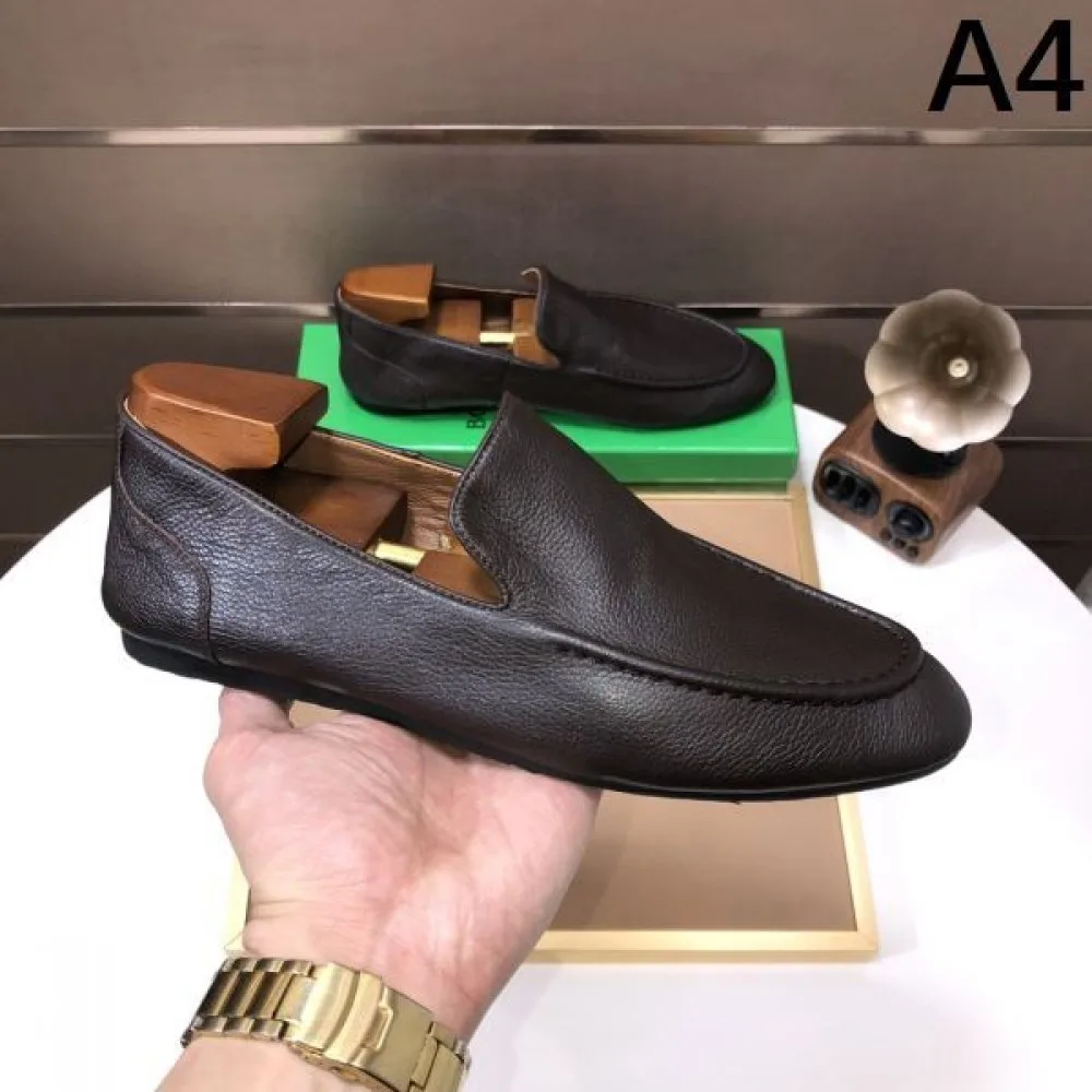BOTTEGA VENETA ボッテガヴェネタ 2025SS ロゴが素敵 メンズ用 ビジネスシューズ 商品画像 4