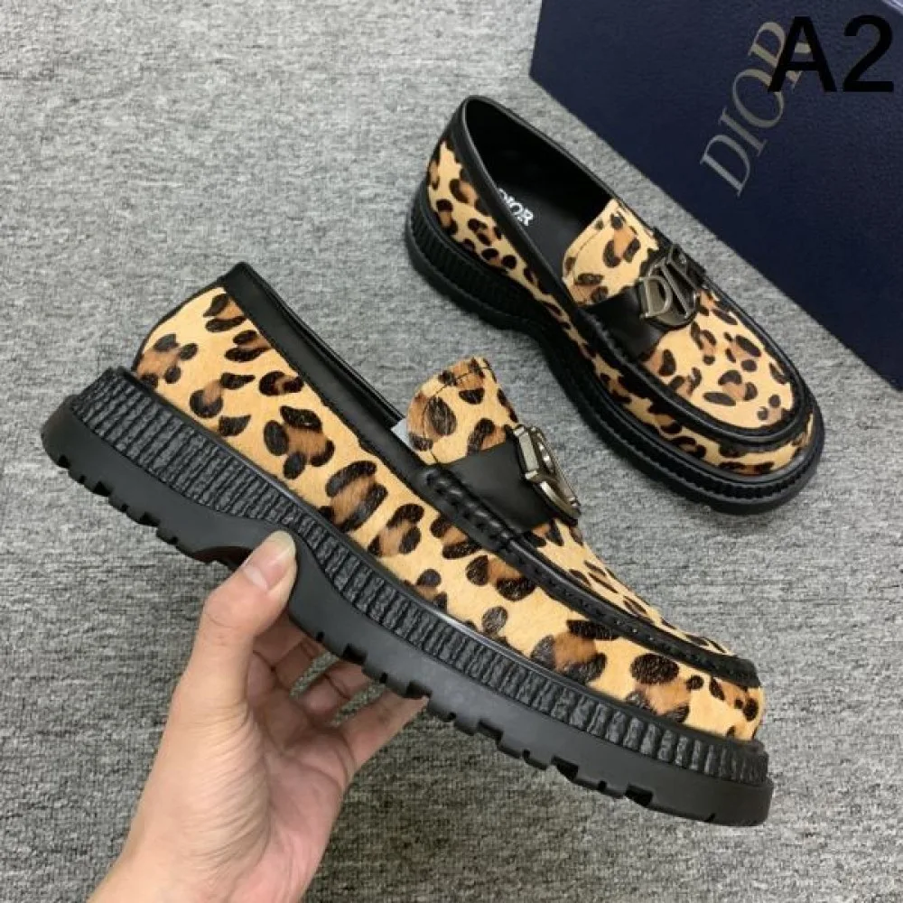 DIOR ディオール 2025SS 明るい雰囲気があり メンズ用 ビジネスシューズ 商品画像 2
