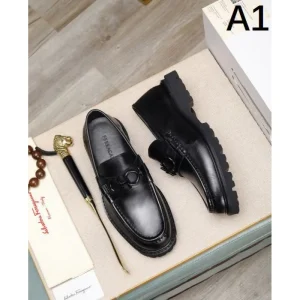 FERRAGAMO サルヴァトーレ フェラガモ 2025SS 完売必至 メンズ用 ビジネスシューズ 商品画像 1