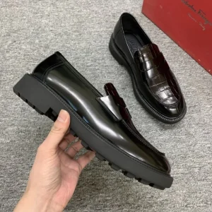 FERRAGAMO サルヴァトーレ フェラガモ 2025SS 先行販売 メンズ用 ビジネスシューズ 商品画像 1