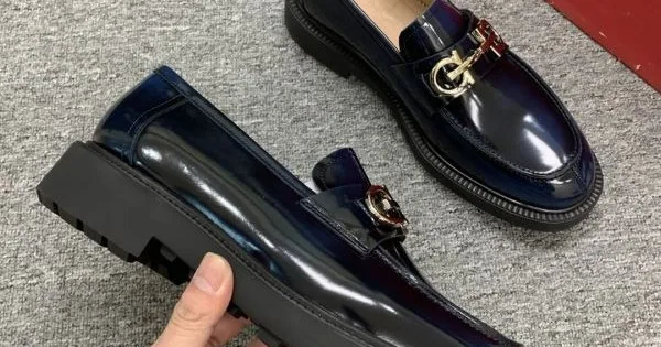 FERRAGAMO サルヴァトーレ フェラガモ 2025SS 人気爆発 メンズ用 ビジネスシューズ 商品画像 11