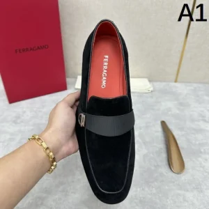 FERRAGAMO サルヴァトーレ フェラガモ 2025SS 確保済み メンズ用 ビジネスシューズ 商品画像 1