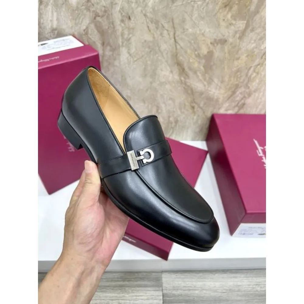 2025秋冬新作 FERRAGAMO サルヴァトーレ フェラガモ メンズ用 ビジネスシューズ 贈り物にも最適な上質感 商品画像 8