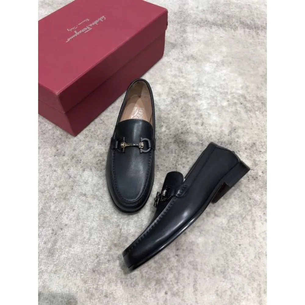 2025FW メンズ ビジネスシューズ FERRAGAMO サルヴァトーレ フェラガモ カジュアルにも対応する反転魅力 商品画像 5