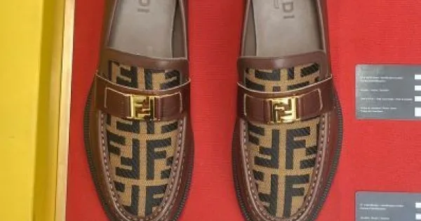 2025FW メンズ ビジネスシューズ FENDI フェンデイ セールで早い者勝ち! 商品画像 11