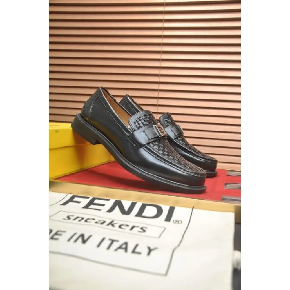 2025FW メンズ ビジネスシューズ FENDI フェンデイ 着回し抜群のカラーでお洒落に 商品画像 3