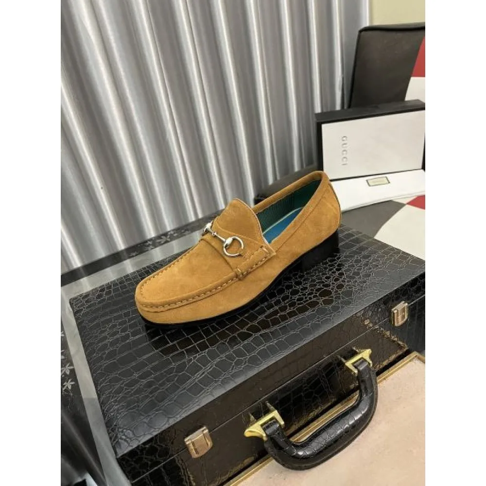 GUCCI グッチ 2025SS 主張性が優れた新作 メンズ用 ビジネスシューズ 商品画像 1
