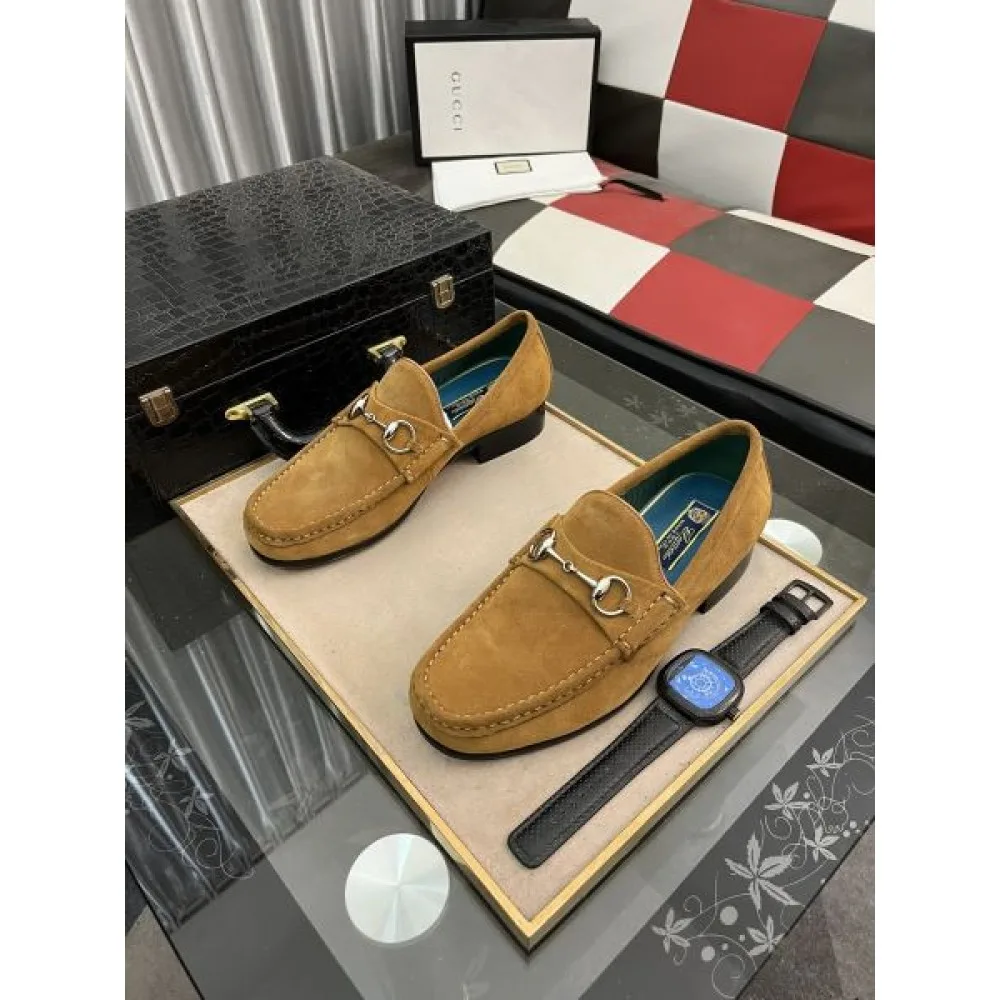 GUCCI グッチ 2025SS 主張性が優れた新作 メンズ用 ビジネスシューズ 商品画像 2