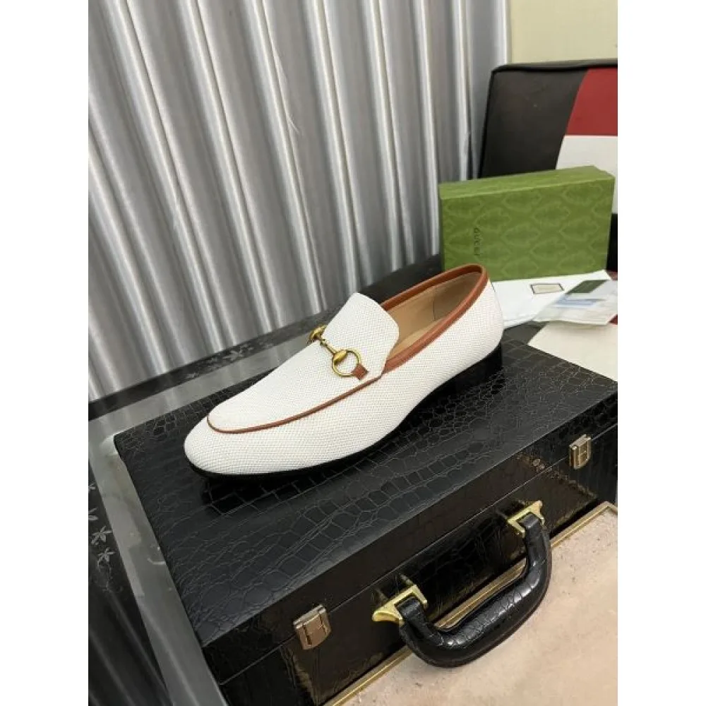 GUCCI グッチ 2025SS 絶対欲しい手に入る メンズ用 ビジネスシューズ 商品画像 1