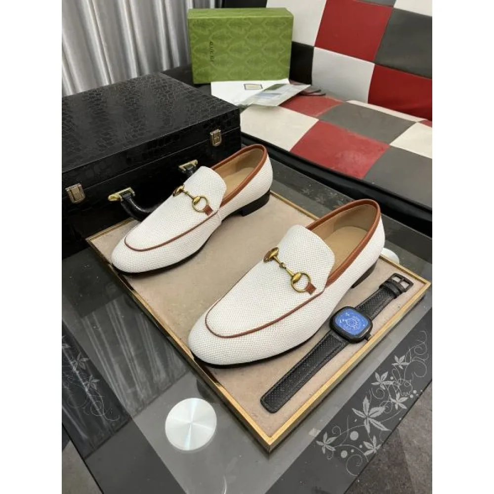 GUCCI グッチ 2025SS 絶対欲しい手に入る メンズ用 ビジネスシューズ 商品画像 2