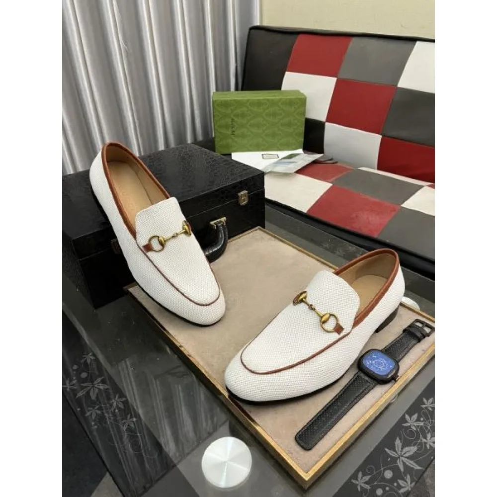 GUCCI グッチ 2025SS 絶対欲しい手に入る メンズ用 ビジネスシューズ 商品画像 3