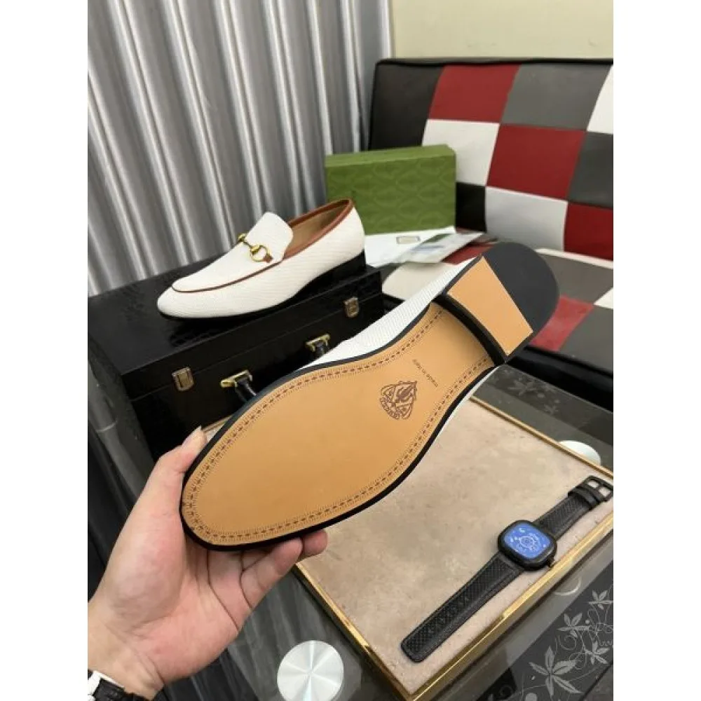 GUCCI グッチ 2025SS 絶対欲しい手に入る メンズ用 ビジネスシューズ 商品画像 9