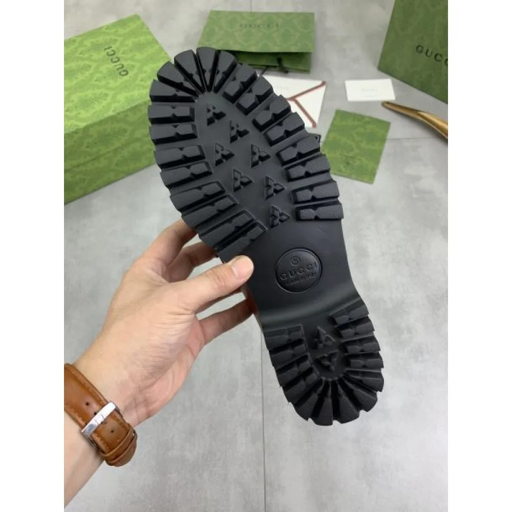 GUCCI グッチ 2025SS トレンドの最先端に メンズ用 ビジネスシューズ 商品画像 9