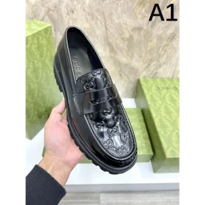 GUCCI グッチ 2025SS 大切な方へのギフト メンズ用 ビジネスシューズ 商品画像 1
