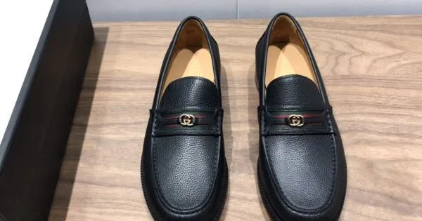 2025秋冬新作 GUCCI グッチ メンズ用 ビジネスシューズ 上品さ漂う洗練デザイン 商品画像 10