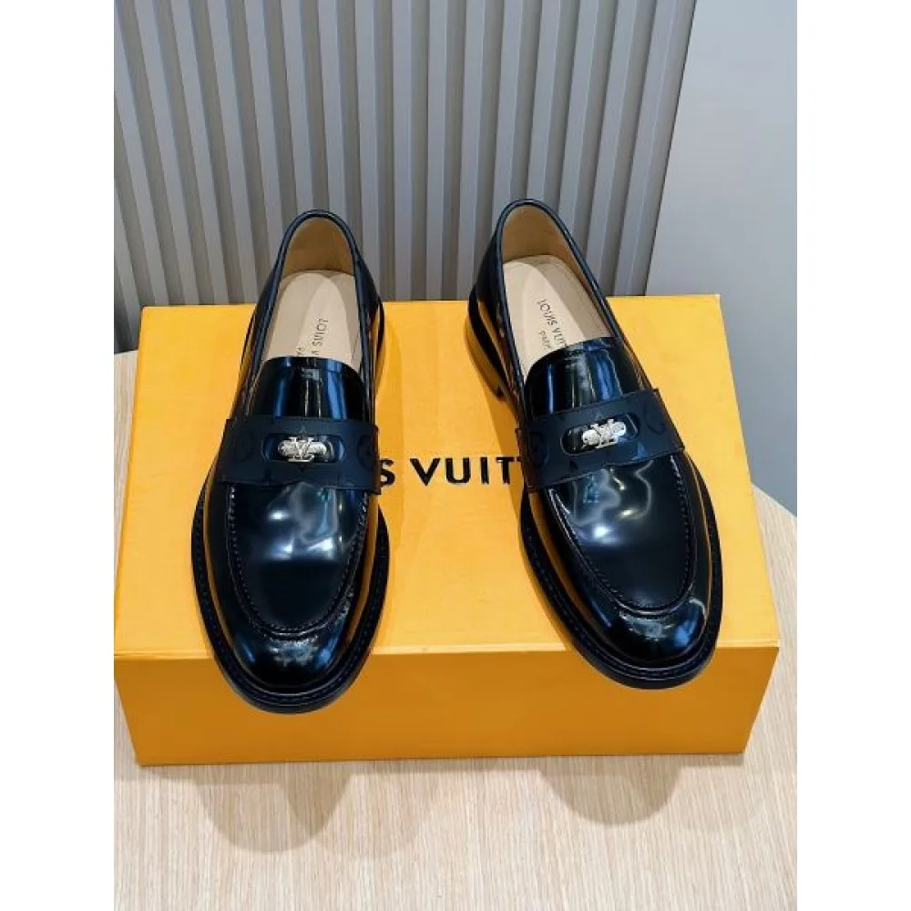 LOUIS VUITTON ルイヴィトン 2025SS 一目惚れ メンズ用 ビジネスシューズ 商品画像 1