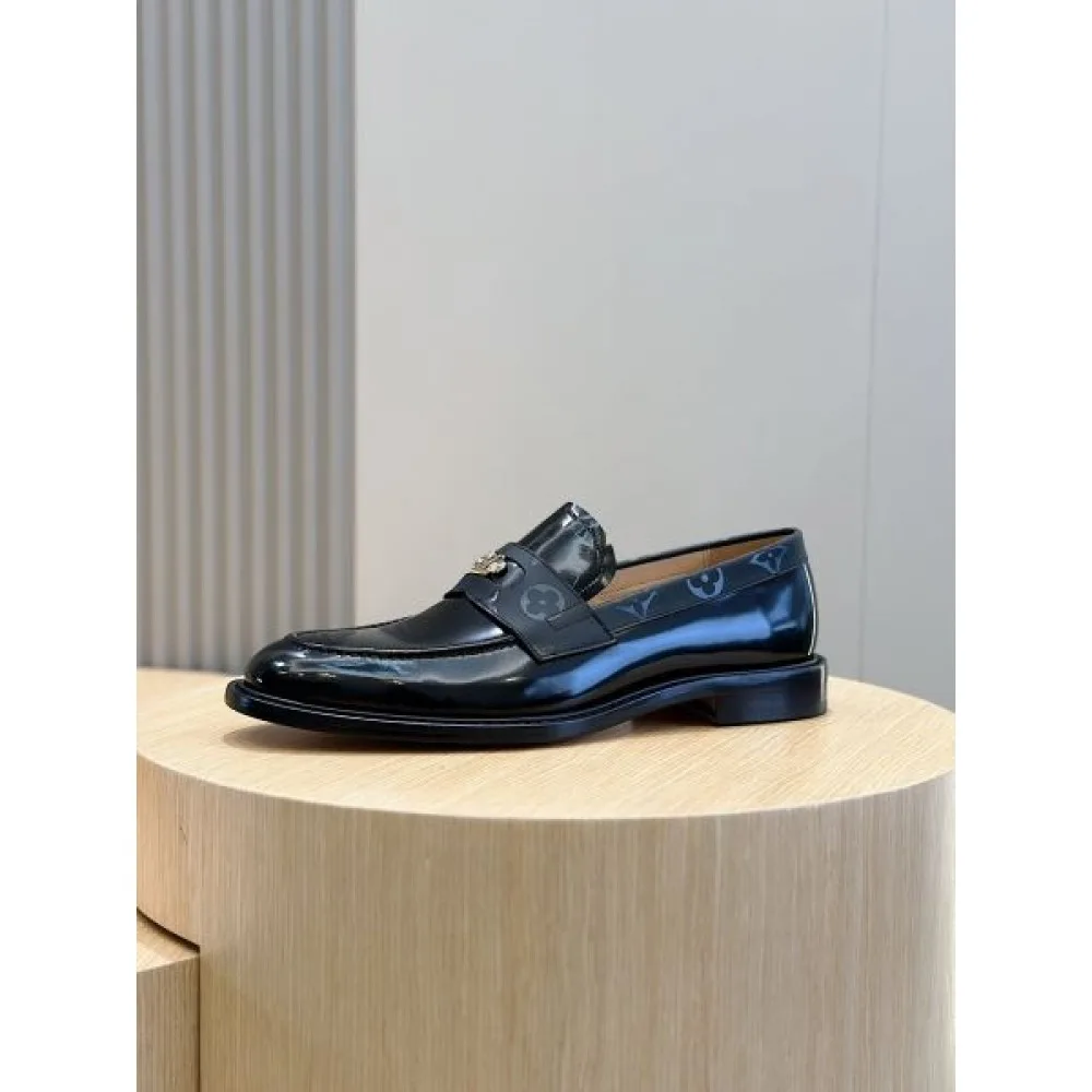 LOUIS VUITTON ルイヴィトン 2025SS 一目惚れ メンズ用 ビジネスシューズ 商品画像 2