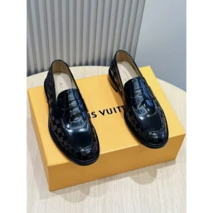 LOUIS VUITTON ルイヴィトン 2025SS 入手困難 メンズ用 ビジネスシューズ 商品画像 1