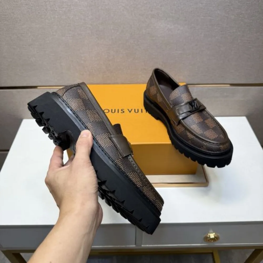 2025秋冬新作 LOUIS VUITTON ルイヴィトン メンズ用 ビジネスシューズ 雑誌掲載の注目モデル 商品画像 7