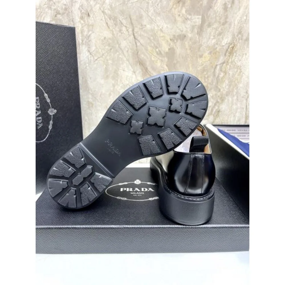 PRADA プラダ 2025SS 大人の色気を印象に メンズ用 ビジネスシューズ 商品画像 8