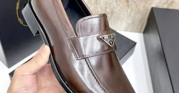 2025秋冬新作 PRADA プラダ メンズ用 ビジネスシューズ VIP価格でお得にGET 商品画像 11