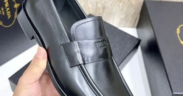 2025秋冬新作 PRADA プラダ メンズ用 ビジネスシューズ コーデを格上げする逸品 商品画像 11