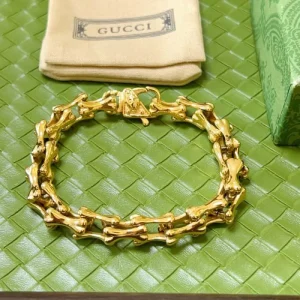 2025SS ブレスレット GUCCI グッチ ストリート感漂うユニセックスデザイン 商品画像 1