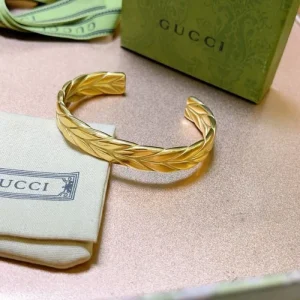2025SS ブレスレット GUCCI グッチ カジュアルにも映える高級感 商品画像 1