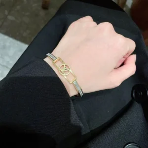2025SS LOUIS VUITTON ルイヴィトン 大人カジュアルな ブレスレット 商品画像 1