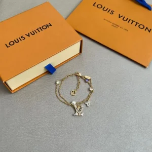 2025SS ブレスレット LOUIS VUITTON ルイヴィトン モノグラムが映える洗練デザイン 商品画像 1
