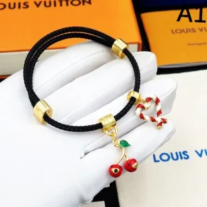 2025SS ブレスレット LOUIS VUITTON ルイヴィトン 手元を華やかに彩る注目アクセ 商品画像 1
