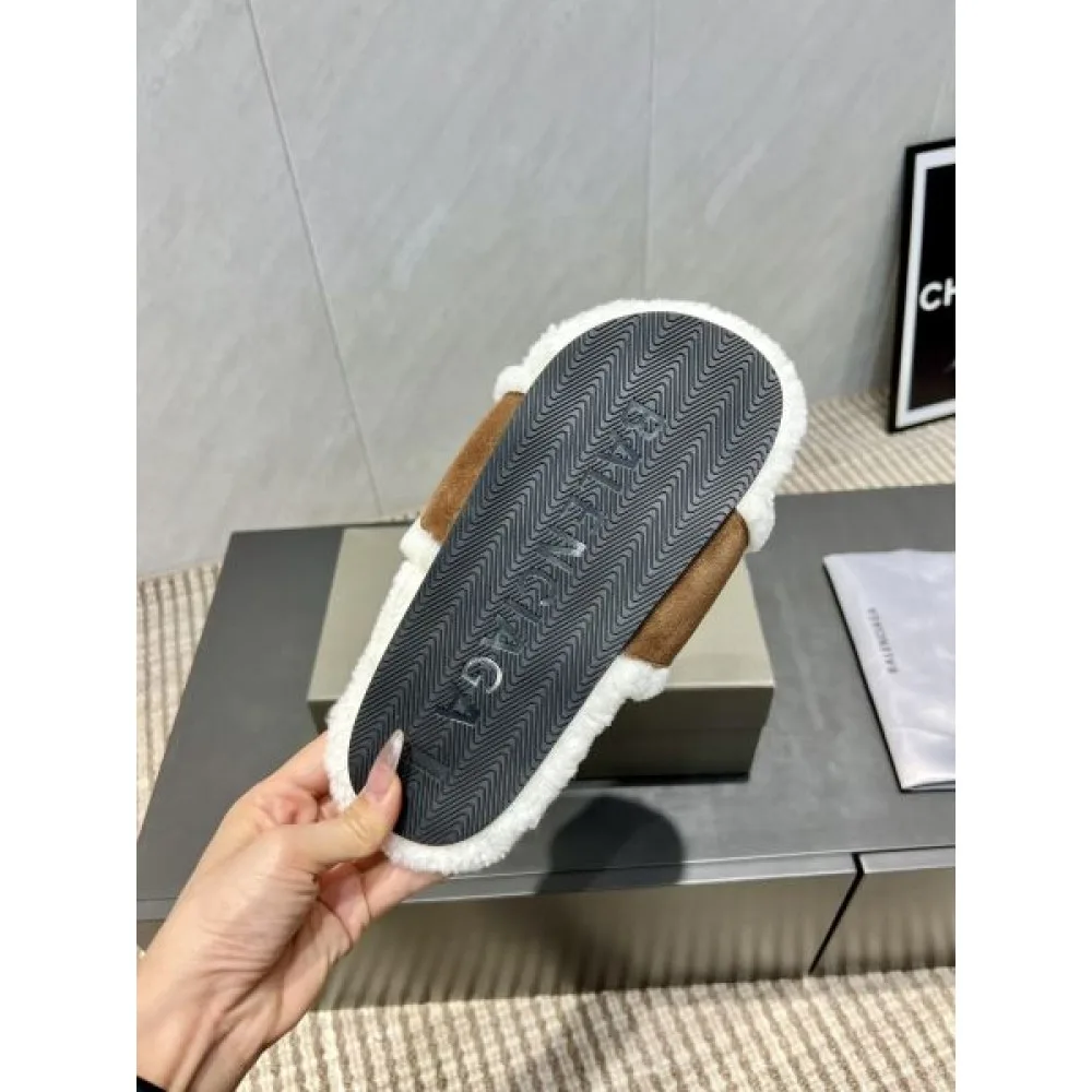 2025FW レディース ファースリッパ BALENCIAGA バレンシアガ 冬コーデを格上げする高品質レプリカ 商品画像 8