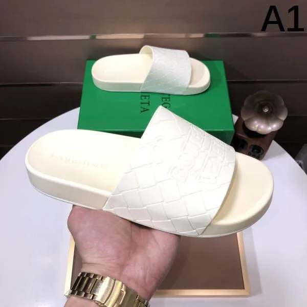BOTTEGA VENETA ボッテガヴェネタ 2025SS 雑誌掲載 メンズ用 サンダル 商品画像 10