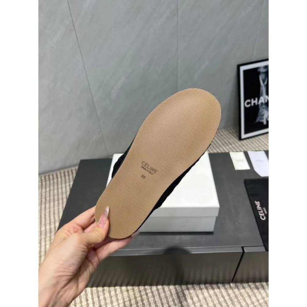2025FW レディース ファースリッパ CELINE セリーヌ 豊富なカラーバリエが魅力の人気モデル 商品画像 9
