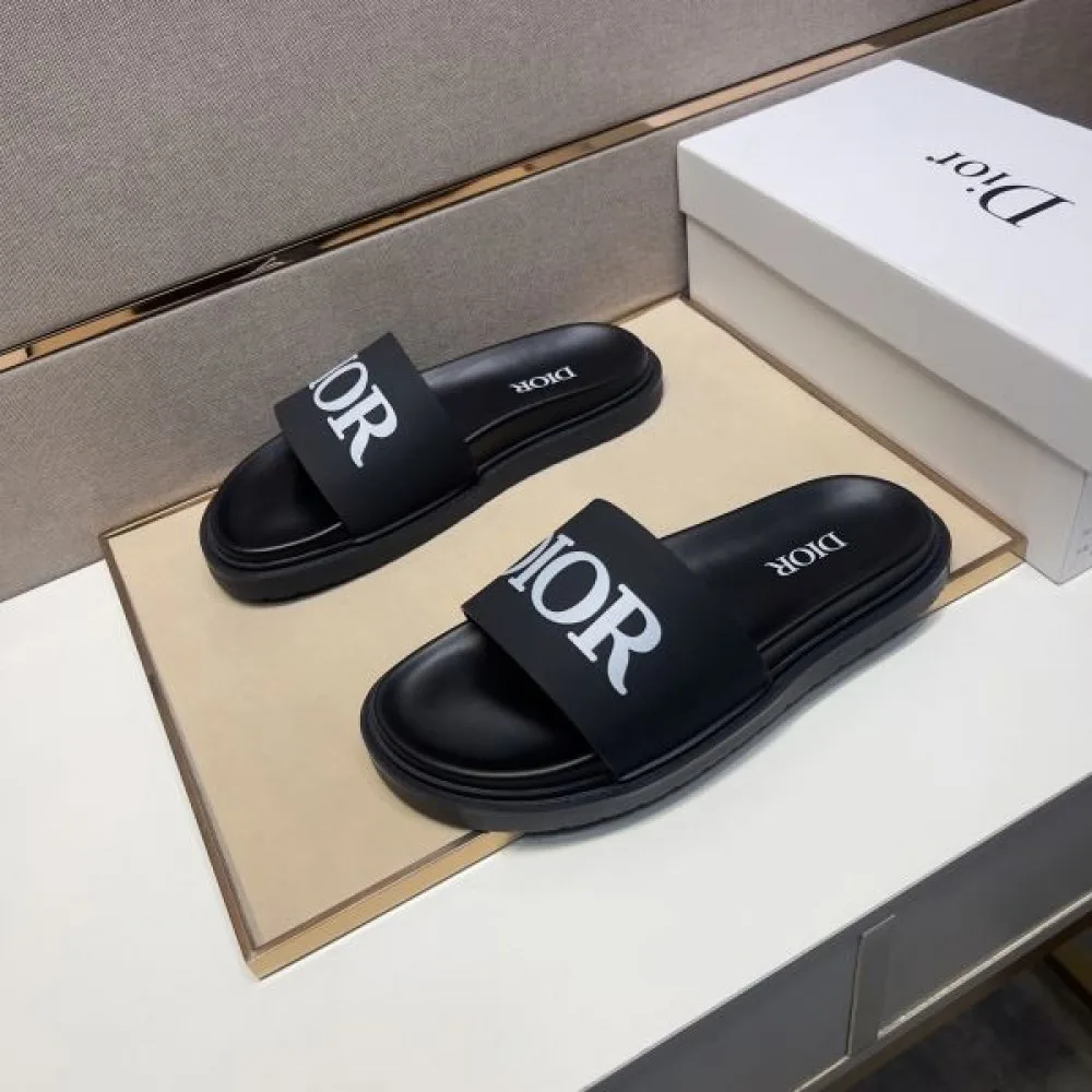 DIOR ディオール 2025SS 希少!取り扱い店舗限定 メンズ用 サンダル 商品画像 2