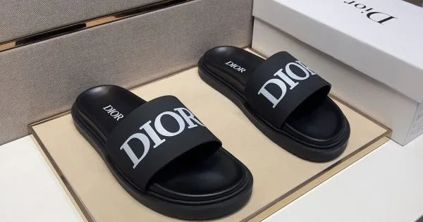 DIOR ディオール 2025SS 希少!取り扱い店舗限定 メンズ用 サンダル 商品画像 11
