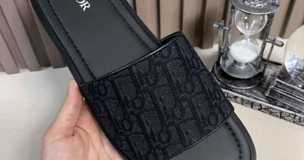 DIOR ディオール 2025SS 一気にオシャレ上級者 メンズ用 サンダル 商品画像 11