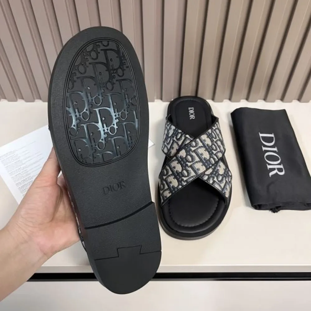 DIOR ディオール 2025SS キレイ色チェック春夏 メンズ用 サンダル 商品画像 9