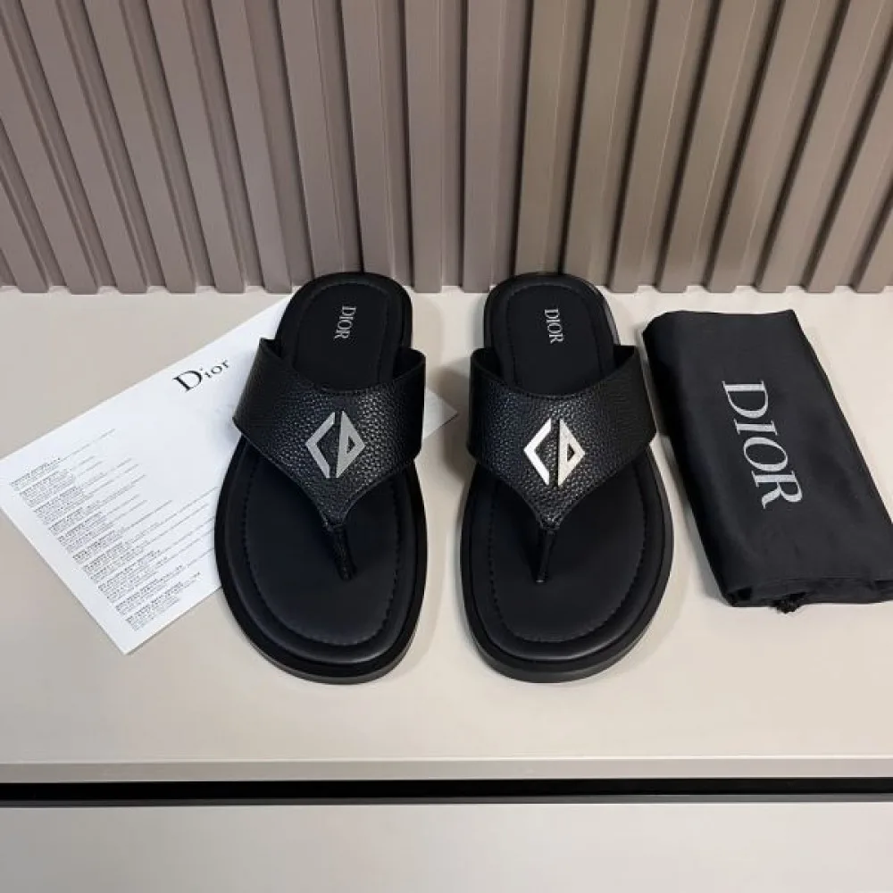 DIOR ディオール 2025SS 素敵なコーデは大注目 メンズ用 サンダル 商品画像 1