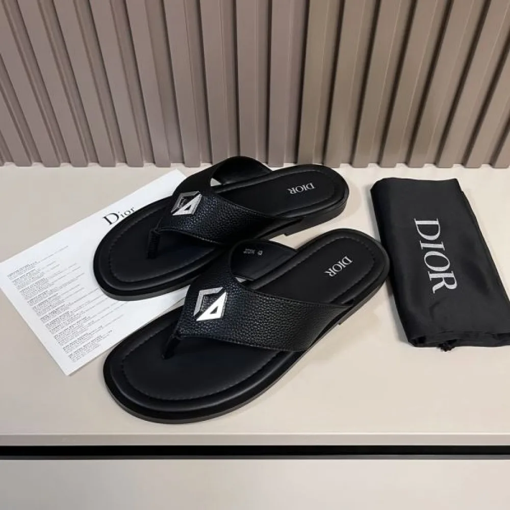 DIOR ディオール 2025SS 素敵なコーデは大注目 メンズ用 サンダル 商品画像 2