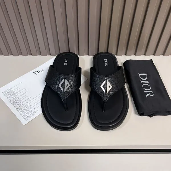 DIOR ディオール 2025SS 素敵なコーデは大注目 メンズ用 サンダル 商品画像 10