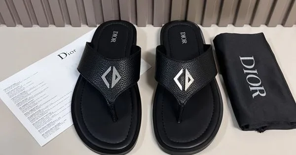 DIOR ディオール 2025SS 素敵なコーデは大注目 メンズ用 サンダル 商品画像 11