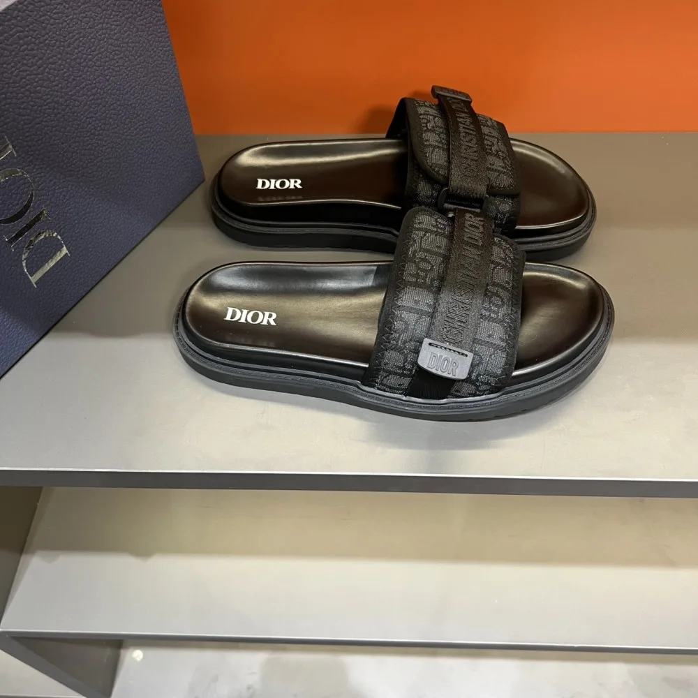 2025SS サンダル DIOR ディオール ジュアル感強めの着 商品画像 6