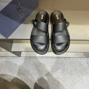 2025SS サンダル DIOR ディオール シンプルなデザイン 商品画像 1