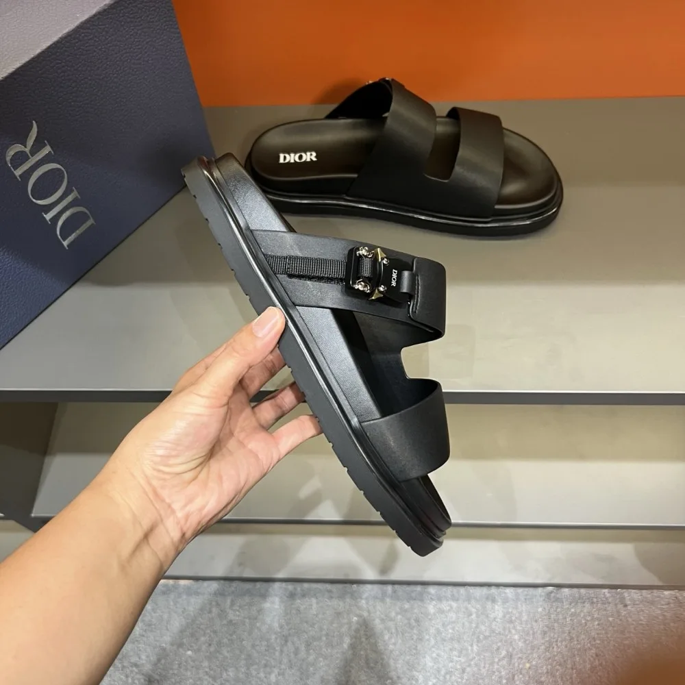 2025SS サンダル DIOR ディオール シンプルなデザイン 商品画像 5