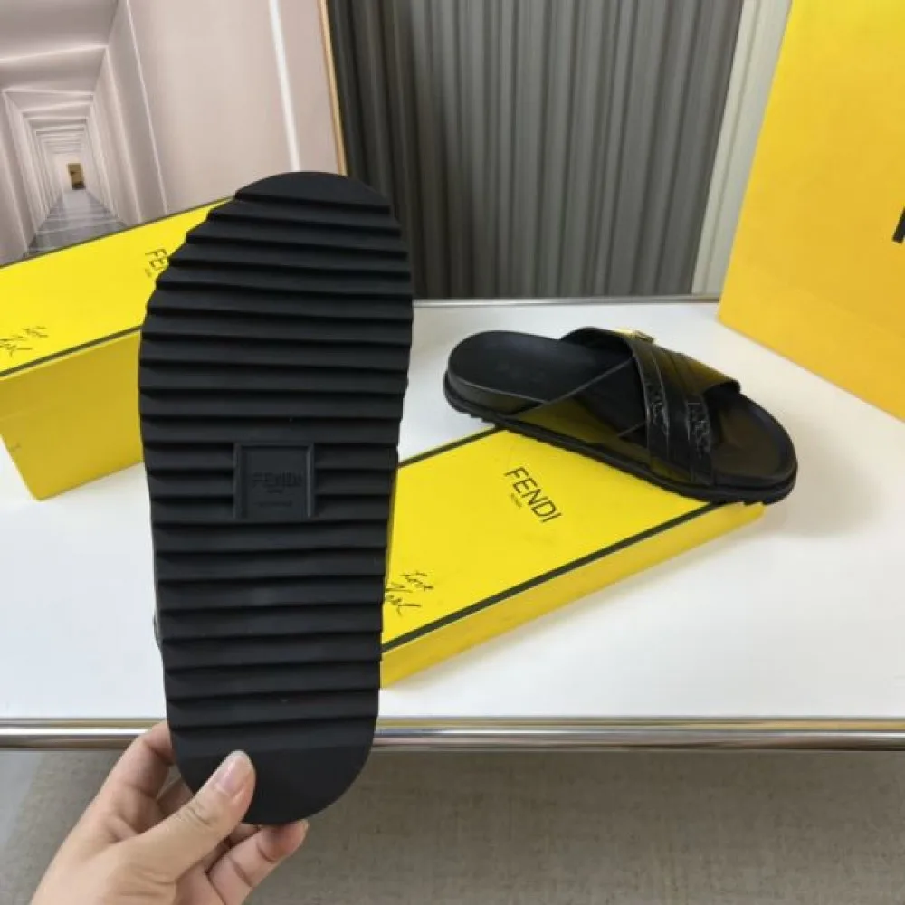 FENDI フェンデイ 2025SS 新作限定めっちゃ綺麗色 メンズ用 サンダル 商品画像 9
