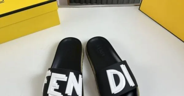 FENDI フェンデイ 2025SS 新作限定華やかキュート メンズ用 サンダル 商品画像 11