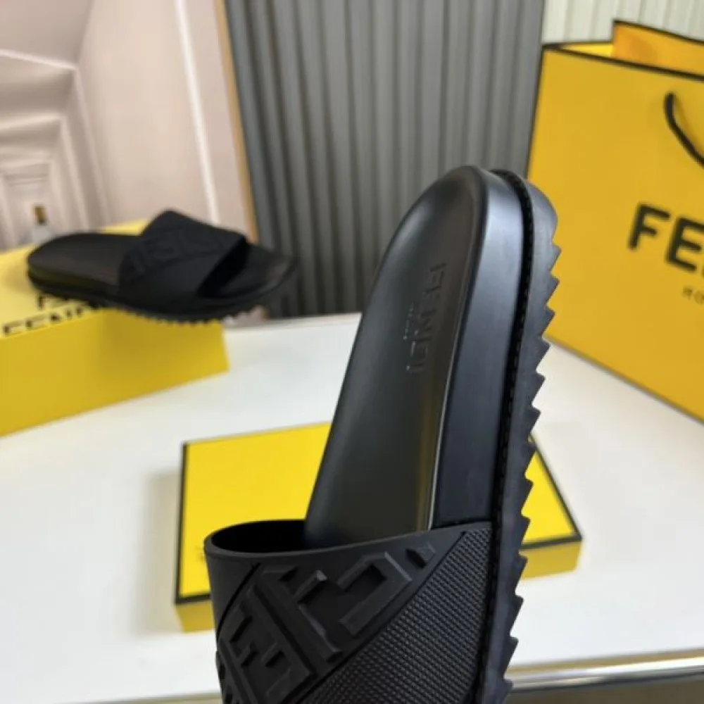 FENDI フェンデイ 2025SS 最新☆大人気☆話題沸騰 メンズ用 サンダル 商品画像 8